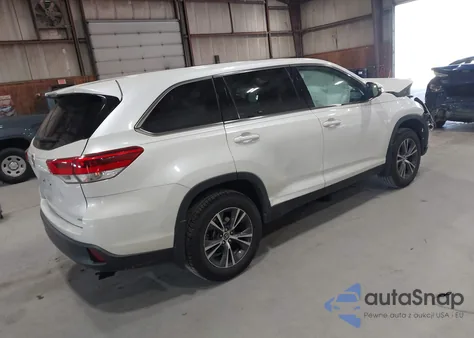 2019 Toyota Highlander Le z USA, uszkodzony, nr VIN 5TDBZRFH9KS993126